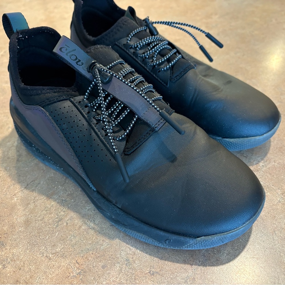 Women’s Clove Nursing Black & Purple Shoes